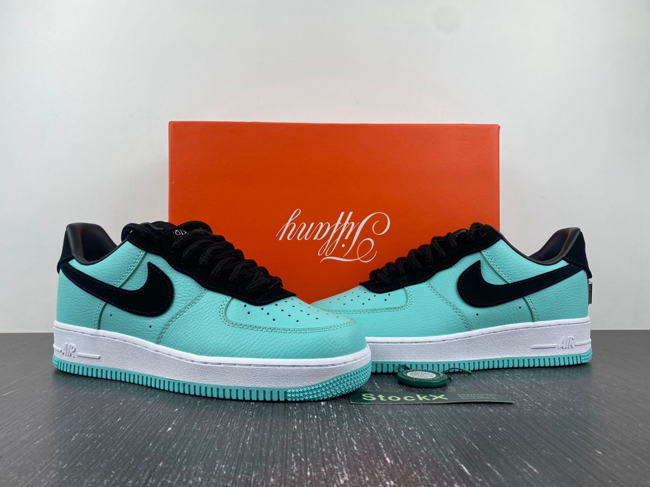T*f*ny & Co. x Nike Air Force 1 Low DZ1382-002